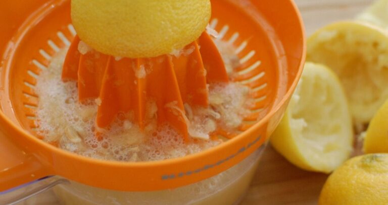 One Gallon Homemade Lemonade Recipe (with Real Lemons and Sugar!)