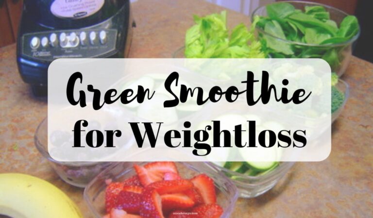 Help meet your health goals with this green smoothie! orsoshesays.com #greensmoothie #saladshake #mealreplacement #weightloss #newyearsresolution