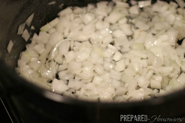 600-saute-onions-oil-garlic