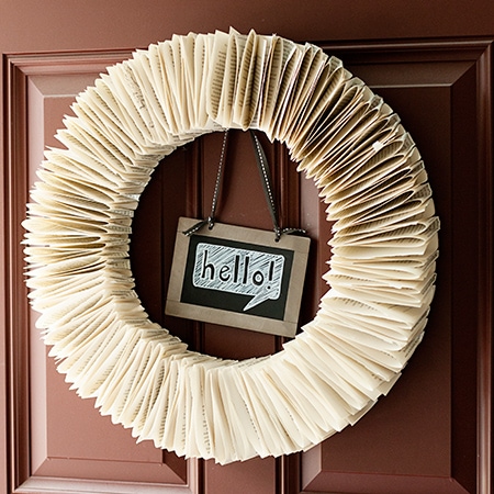 DIY-Bookpage-Wreath