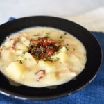 Slow Cooker Chunky Clam Chowder