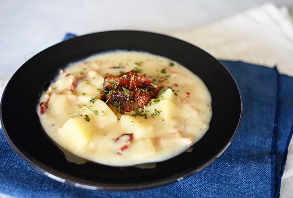 Slow Cooker Chunky Clam Chowder from Kleinworthco.com