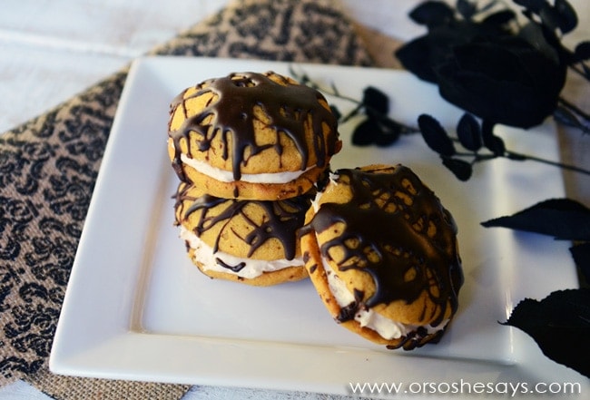 Pumpkin Whoopie Pies3