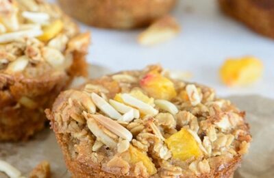 Baked Peach Almond Oatmeal CUps