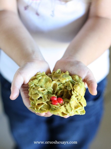 Get cooking with the kids this holiday season and make these corn flake Christmas wreath treats.