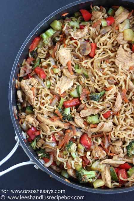 Noodles, chicken and your veggies of choice- Chicken Yakisoba is a one-dish wonder the whole family will love! Get the recipe on www.orsoshesays.com.