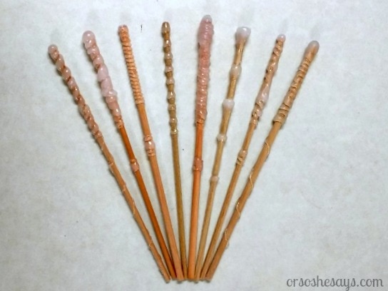 Make your own Harry Potter wands with the kids! Get the how-to on the blog: www.orsoshesays.com #harrypotter #wands #diy #harrypotterwands #homemadewands