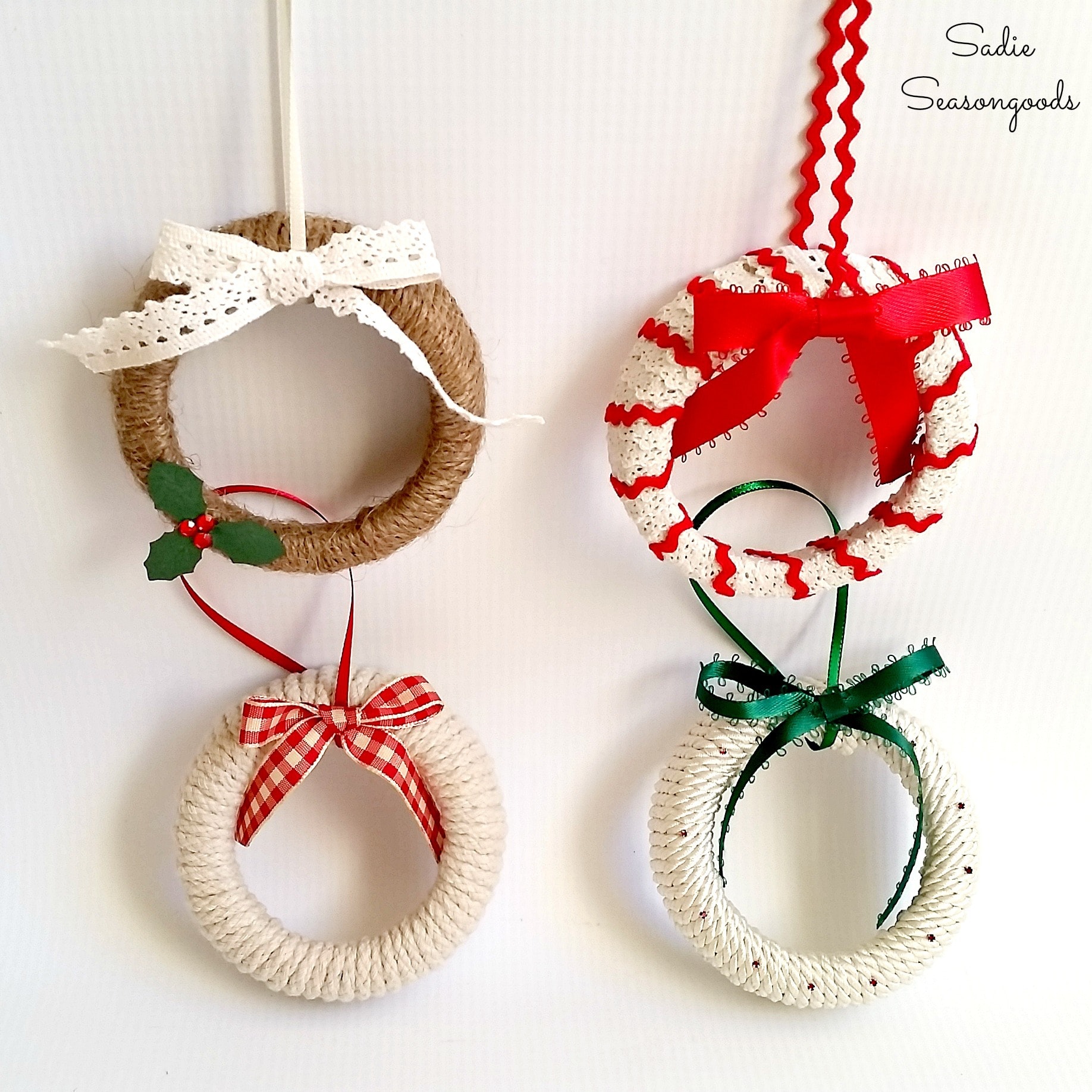 22 DIY Christmas Ornaments