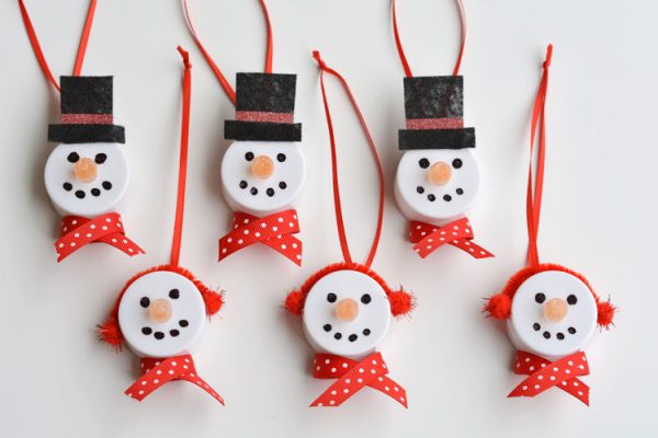 22 DIY Christmas Ornaments