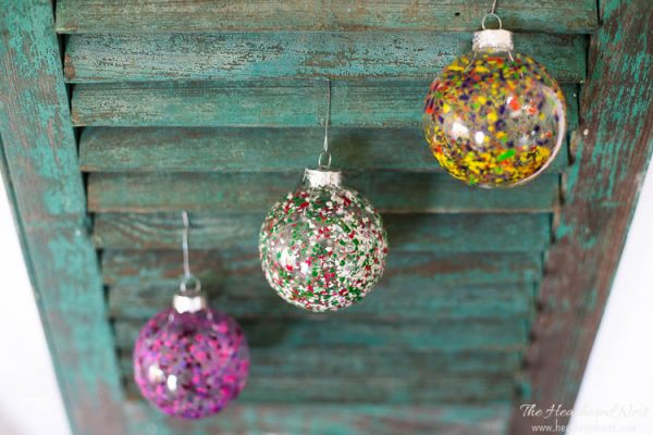 22 DIY Christmas Ornaments