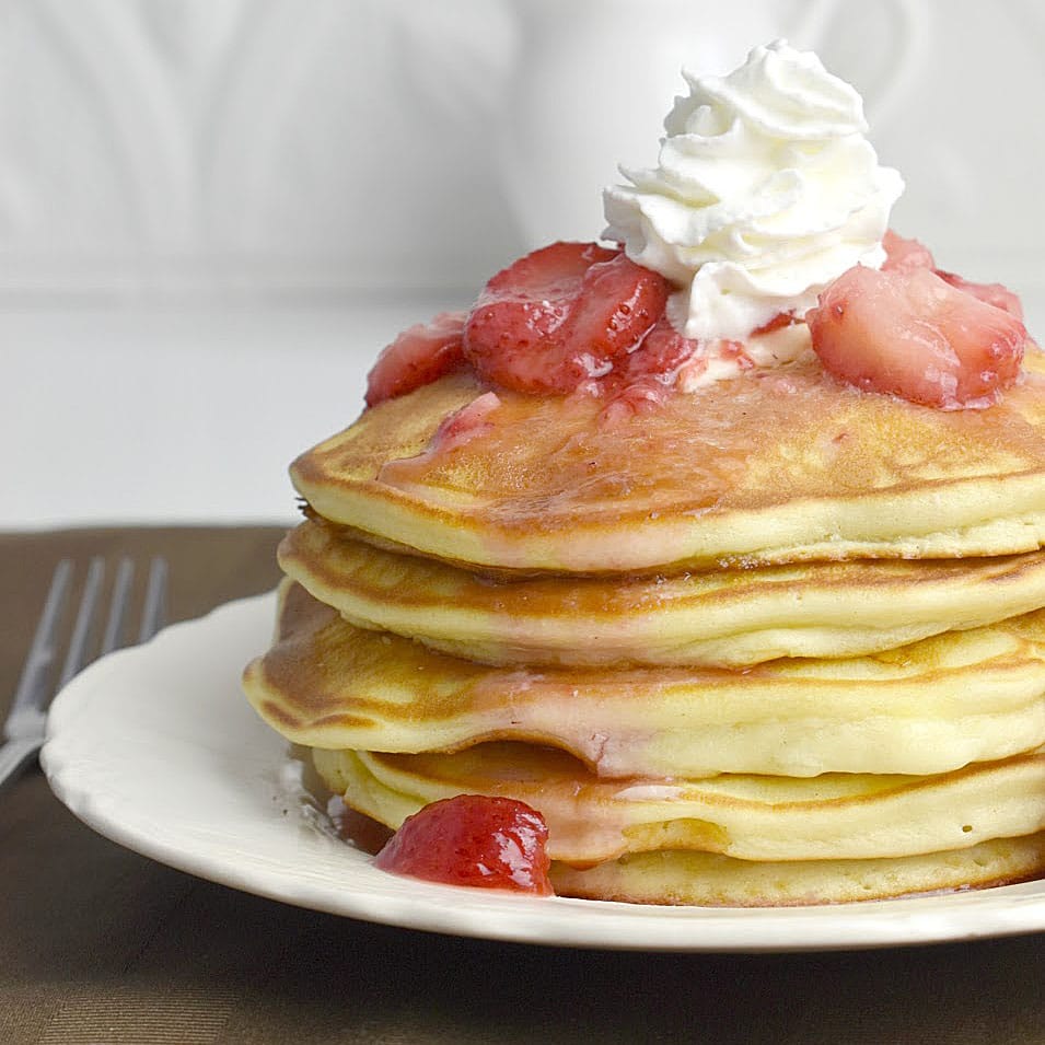 Almost-Famous Cheesecake Pancakes Recipe