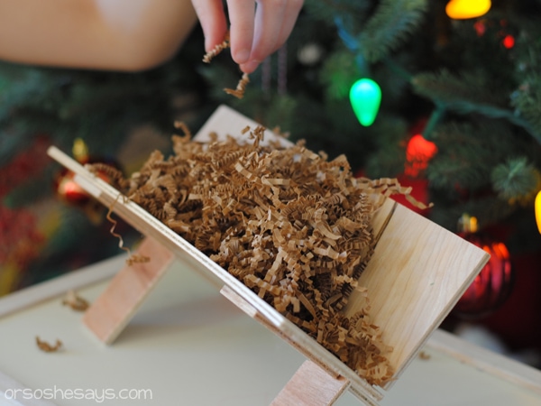 Make a bed for baby Jesus and teach your family a lesson about inviting the true Christmas Spirit into your home. This Christmas family activity is perfect for FHE or Primary Lessons. #OSSS #OrSoSheSays #Christmas #Jesus #Manger #ChristmasSpirit #Nativity www.orsoshesays.com