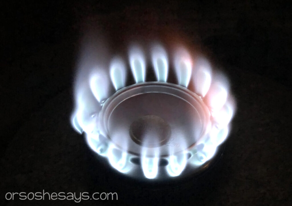Make a lightweight alcohol stove with is easy tutorial. #OSSS #DIYStove